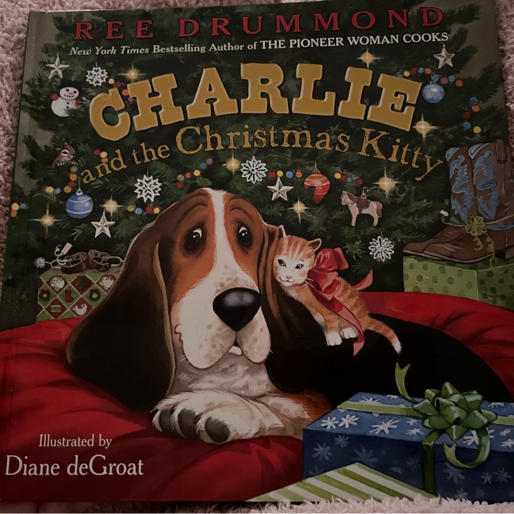 Charlie and the Christmas Kitty Book